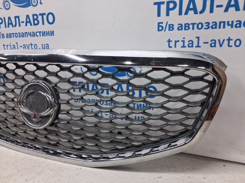 Решетка радиатора SsangYong Korando C200 2.0 diesel D20Dt