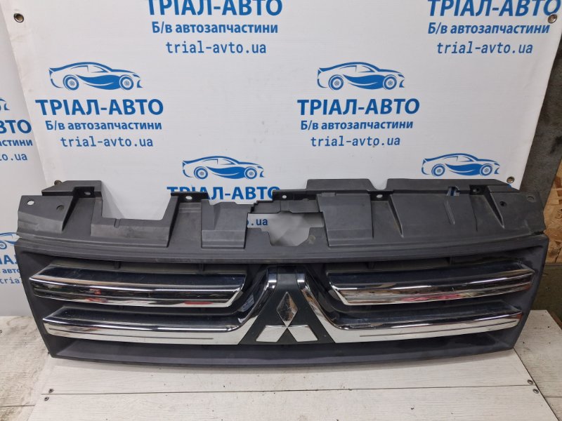 Решетка радиатора Pajero Wagon 2006-2022 4 3.2 Дизель 4M41