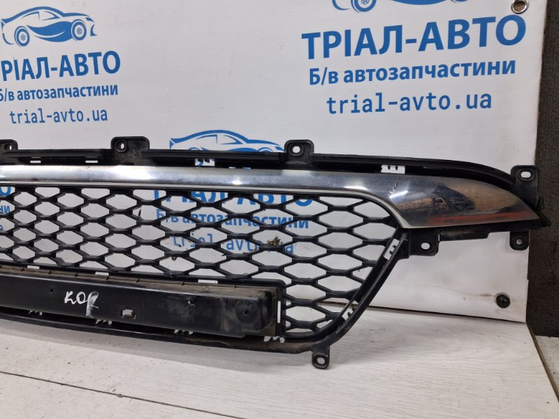 Решетка бампера центральная SsangYong Korando C200 2.0 diesel D20Dt