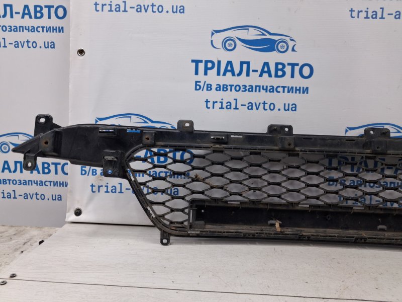 Решетка бампера центральная Korando 2010-2019 C200 2.0 diesel D20Dt