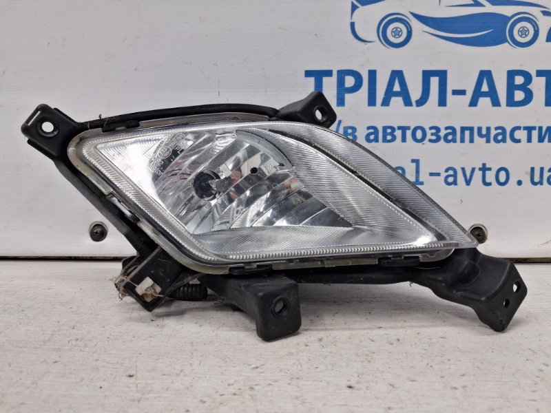 Фара противотуманная правая SsangYong Korando 2010-2019 C200 2.0 diesel D20Dt 8320234001 Б/У