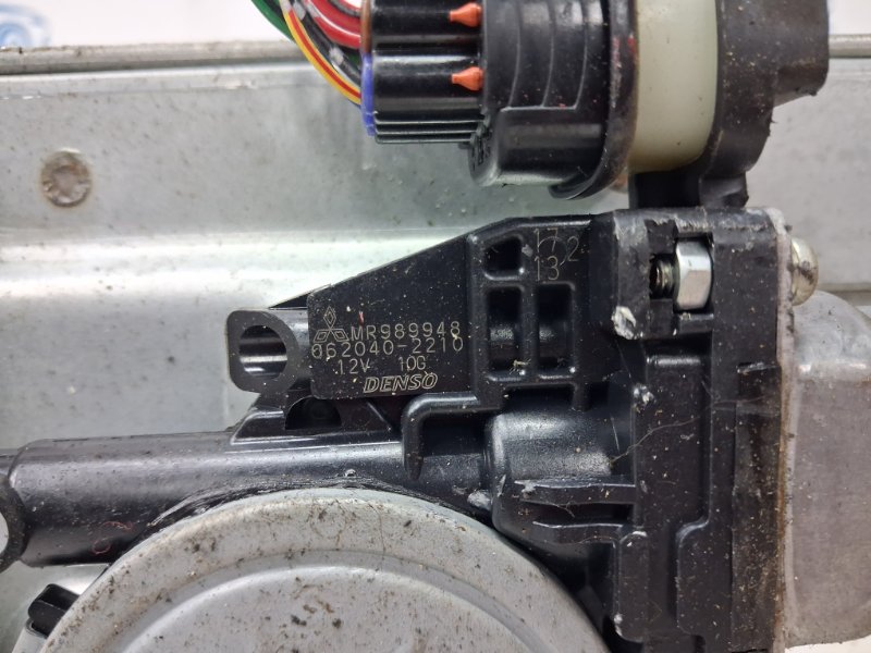 Стеклоподъемник передний левый Pajero Wagon 1999-2006 3 3.2 Дизель 4M41