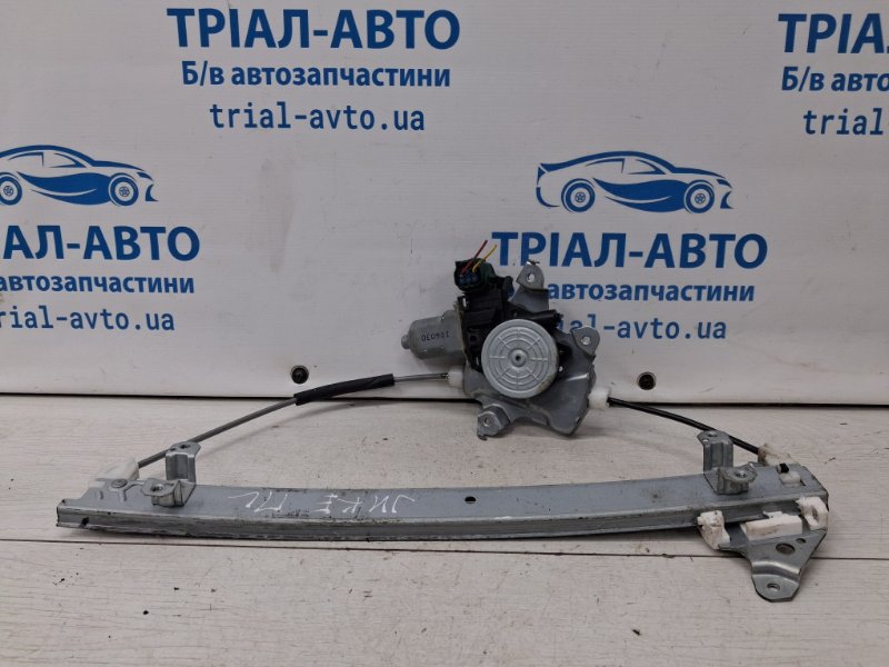 Стеклоподъемник передний левый Nissan Juke 2010-2019 F15 1.6 turbo MR16DDT 807211KA0A Б/У