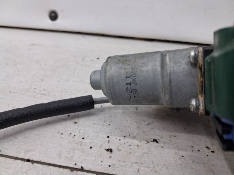 Стеклоподъемник передний правый Juke 2010-2019 F15 1.6 turbo MR16DDT Стеклоподъемник передний правый Juke 2010-2019 F15 1.6 turbo MR16DDT