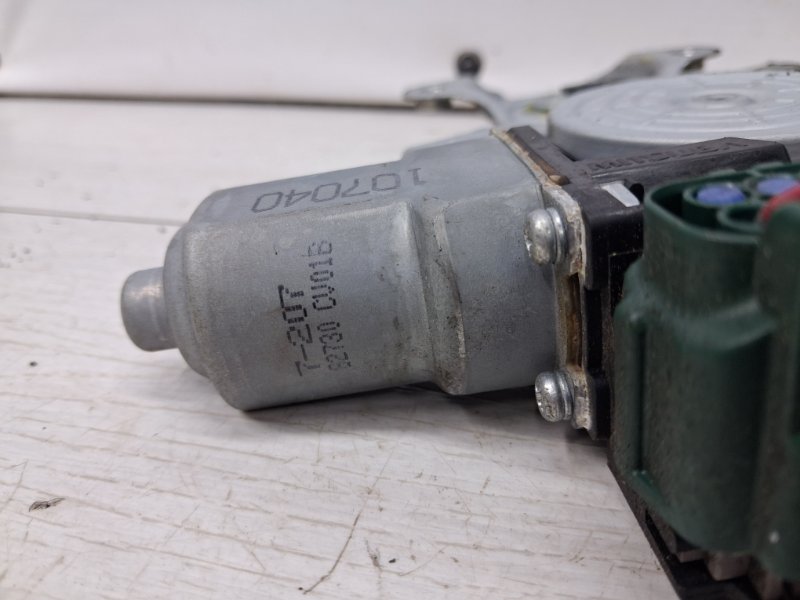 Стеклоподъемник задний левый Juke 2010-2019 F15 1.6 turbo MR16DDT