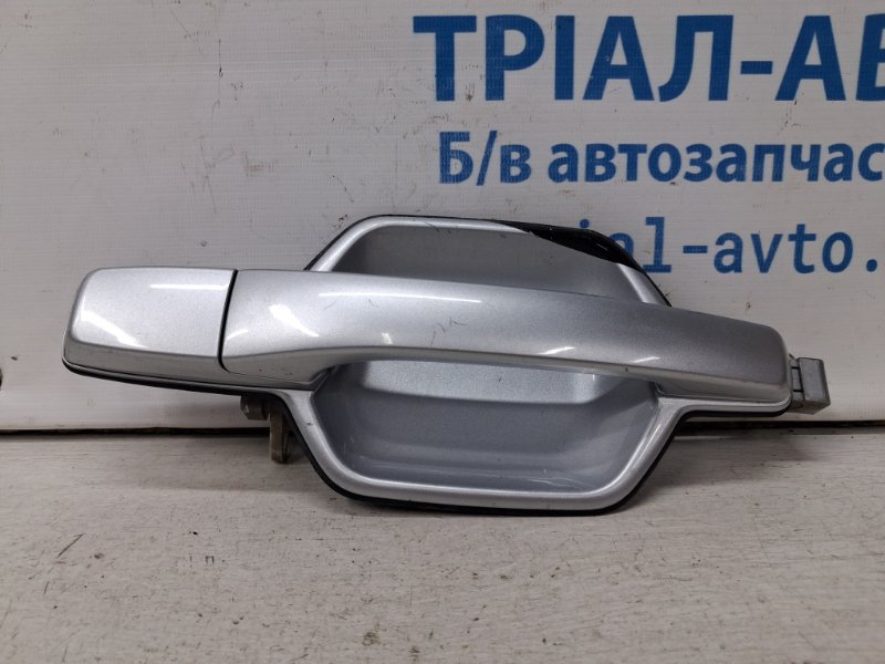 Ручка двери внешняя передняя левая Mitsubishi Pajero Wagon 2006-2022 4 3.2 Дизель 4M41 5716A281HA Б/У