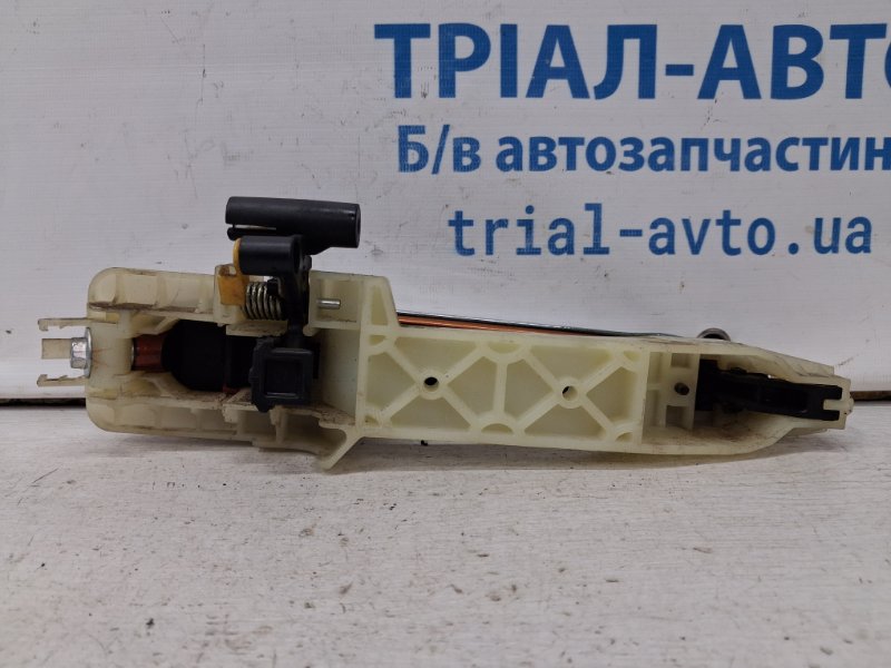 Ручка двери внешняя передняя левая SsangYong Korando C200 2.0 diesel D20Dt