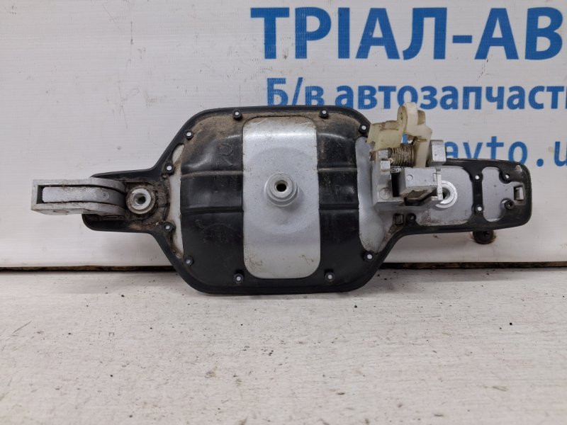 Ручка двери внешняя задняя правая Mitsubishi Pajero Wagon 3 3.2 Дизель 4M41