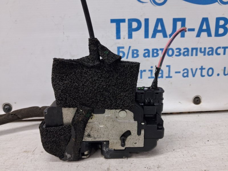 Замок двери задний левый Juke 2010-2019 F15 1.6 turbo MR16DDT