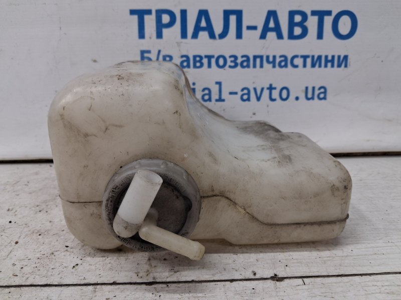 Бачок радиатора (расширительный) Mitsubishi Pajero Wagon 4 3.2 Дизель 4M41 Бачок радиатора (расширительный) Mitsubishi Pajero Wagon 4 3.2 Дизель 4M41