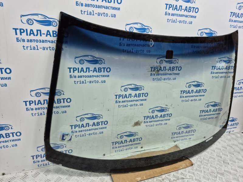 Стекло лобовое Outlander 2003-2006 cu 2.4 бензин 4G69