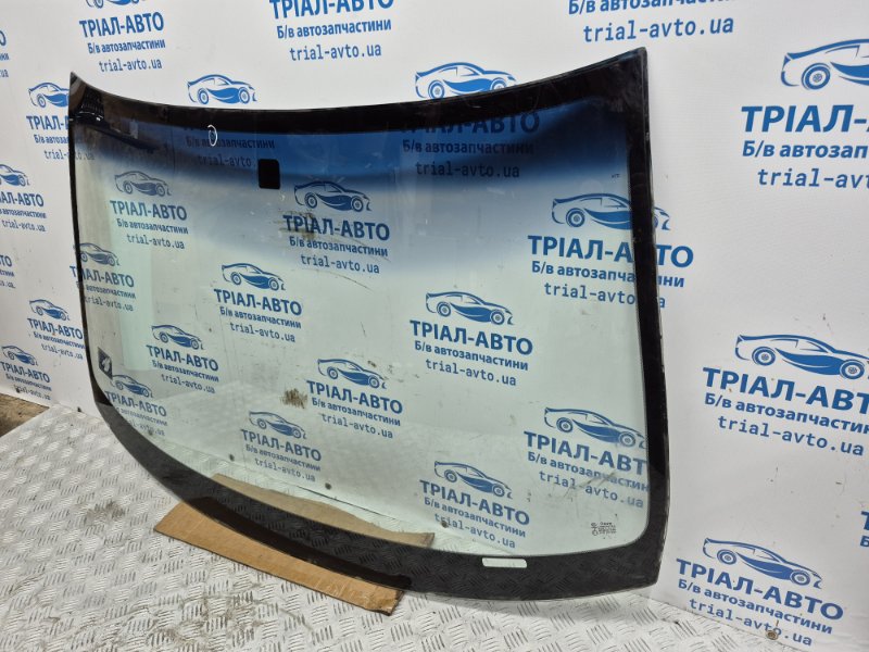 Стекло лобовое Mitsubishi Outlander cu 2.4 бензин 4G69