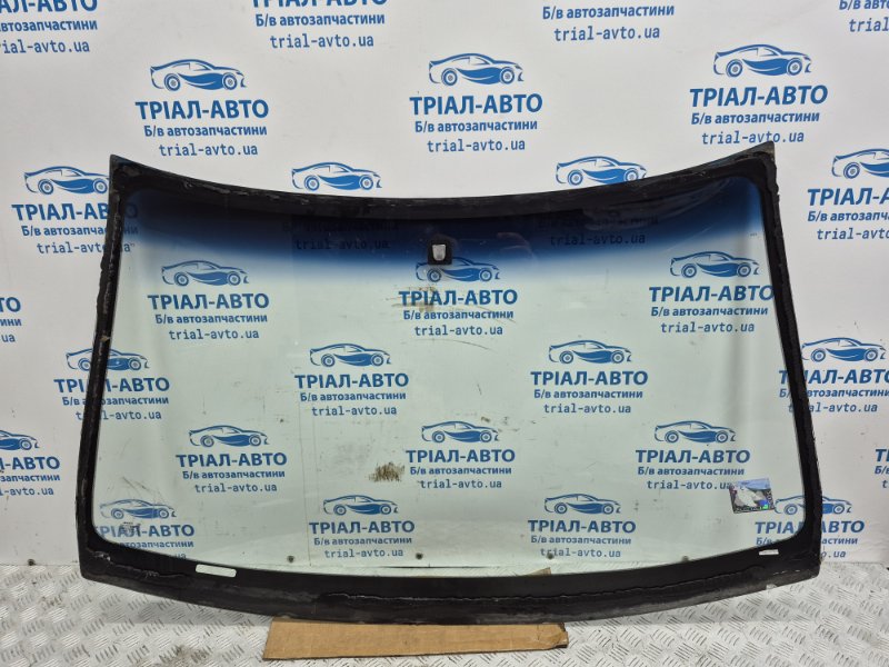 Стекло лобовое Outlander 2003-2006 cu 2.4 бензин 4G69