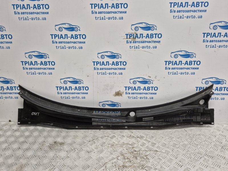 Дефлектор дворников Mitsubishi Outlander 2003-2006 cu 2.4 бензин 4G69 MR971425 Б/У