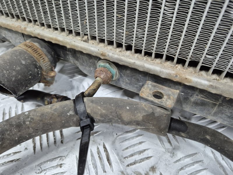 Радиатор основной Outlander 2003-2006 cu 2.4 бензин 4G69