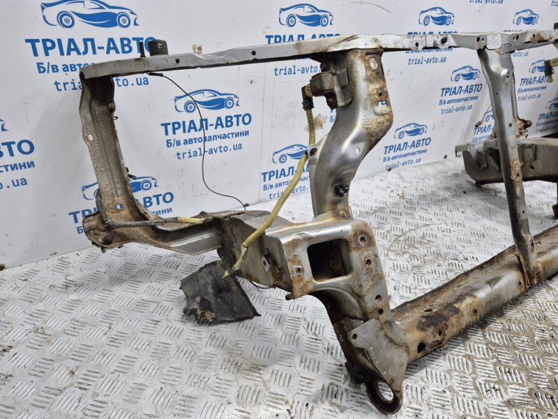 Панель передняя Outlander 2003-2006 cu 2.4 бензин 4G69