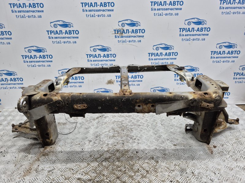 Панель передняя Outlander 2003-2006 cu 2.4 бензин 4G69