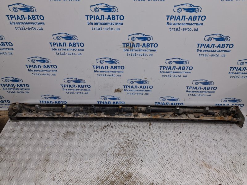 Накладка порога внешняя правая Outlander 2003-2006 cu 2.4 бензин 4G69