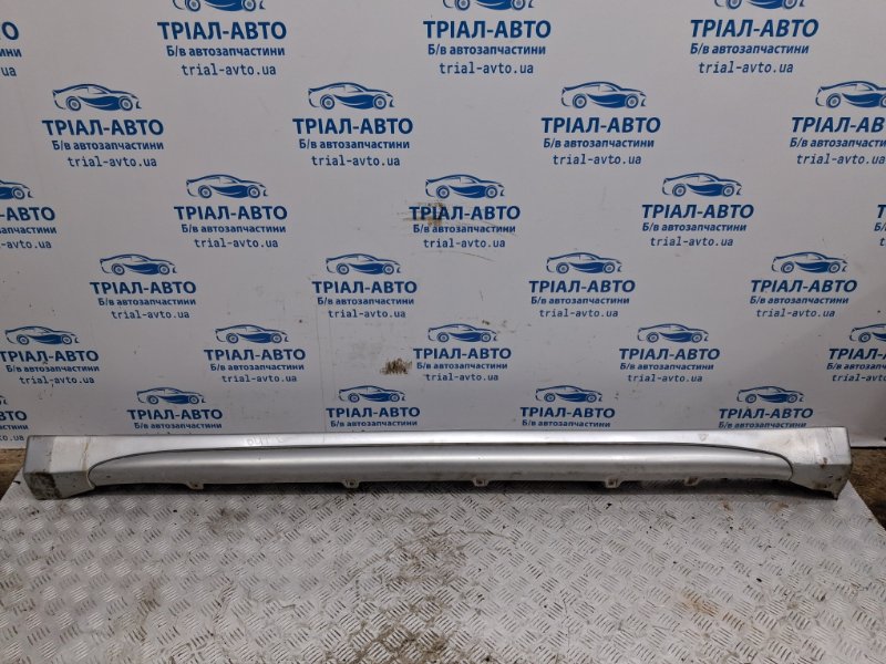 Накладка порога внешняя левая Mitsubishi Outlander 2003-2006 cu 2.4 бензин 4G69 7405A021HB Б/У