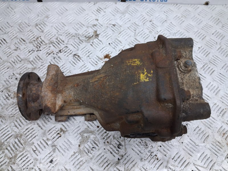 Редуктор задний Outlander 2003-2006 cu 2.4 бензин 4G69