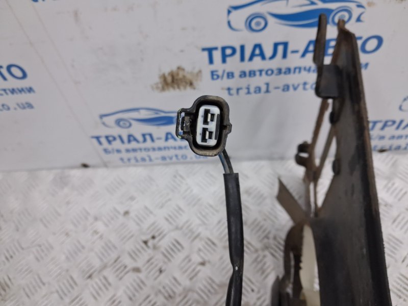 Диффузор с вентилятором радиатора Outlander 2003-2006 cu 2.4 бензин 4G69