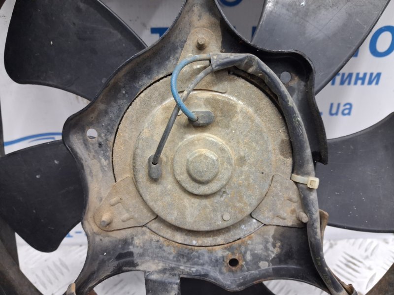 Диффузор с вентилятором радиатора Mitsubishi Outlander cu 2.4 бензин 4G69