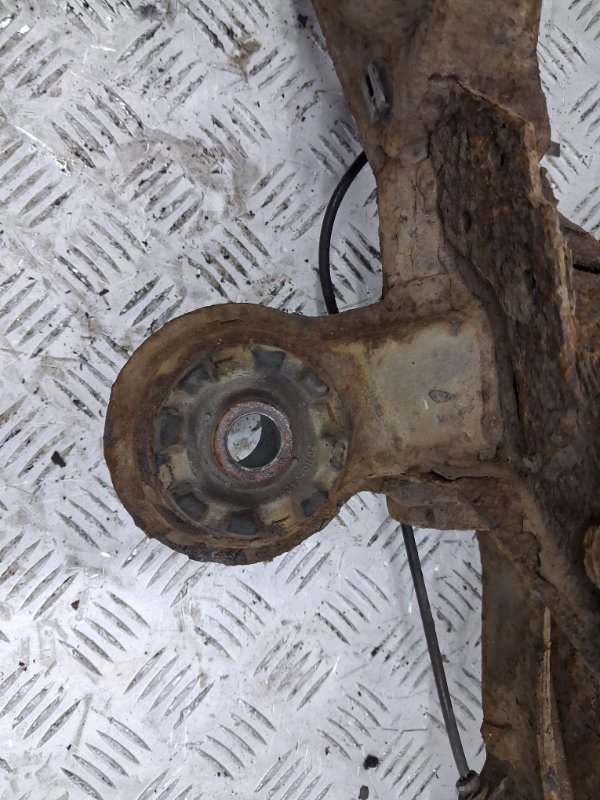 Балка задней подвески Korando 2010-2019 C200 2.0 diesel D20Dt