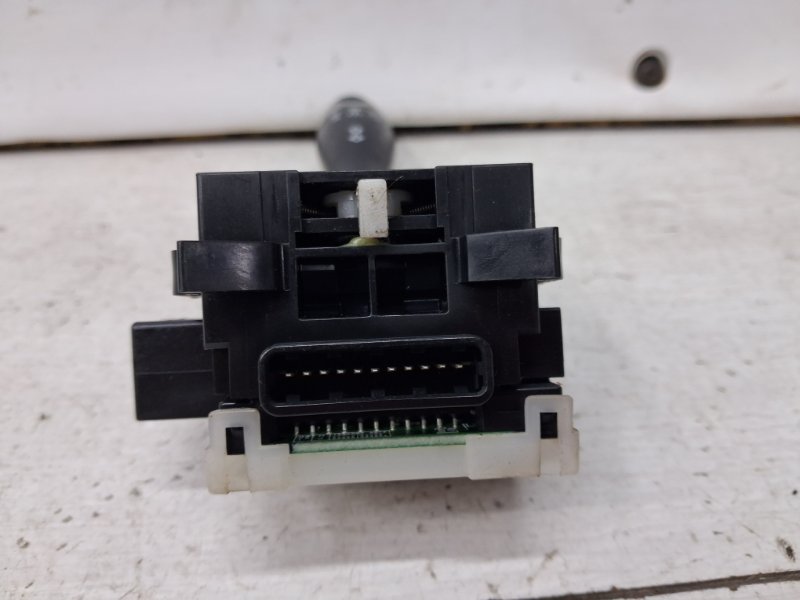 Переключатель подрулевой левый(поворотники) Mitsubishi Pajero Wagon 3 3.2 Дизель 4M41