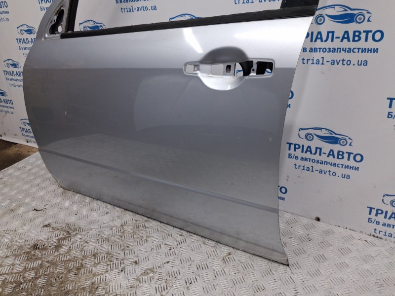 Дверь передняя левая Outlander 2003-2006 cu 2.4 бензин 4G69