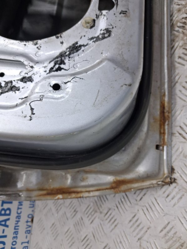 Дверь передняя правая Outlander 2003-2006 cu 2.4 бензин 4G69