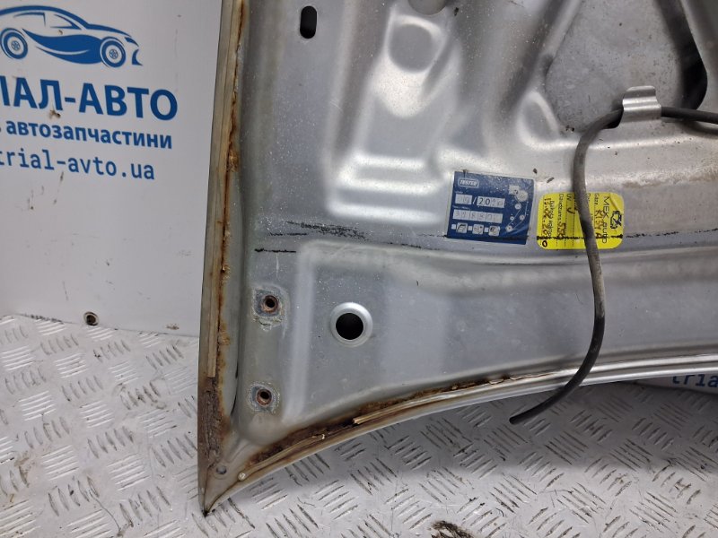 Капот Outlander 2003-2006 cu 2.4 бензин 4G69