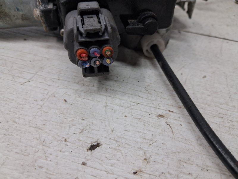 Стеклоподъемник задний правый Mitsubishi Outlander cu 2.4 бензин 4G69