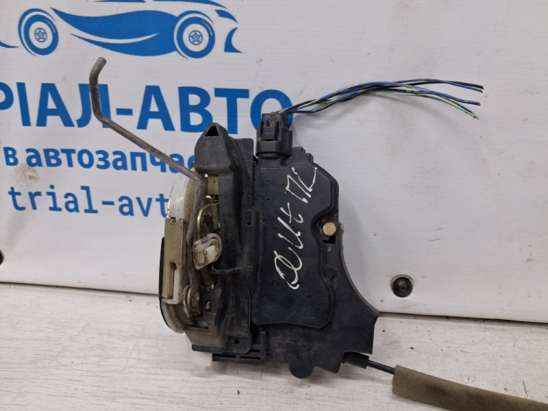 Замок двери передний левый Outlander 2003-2006 cu 2.4 бензин 4G69 Замок двери передний левый Outlander 2003-2006 cu 2.4 бензин 4G69