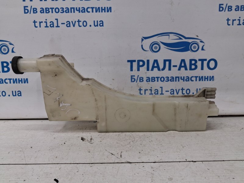 Бачок радиатора (расширительный) Juke 2010-2019 F15 1.6 turbo MR16DDT Бачок радиатора (расширительный) Juke 2010-2019 F15 1.6 turbo MR16DDT