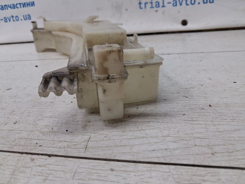 Бачок радиатора (расширительный) Juke 2010-2019 F15 1.6 turbo MR16DDT Бачок радиатора (расширительный) Juke 2010-2019 F15 1.6 turbo MR16DDT