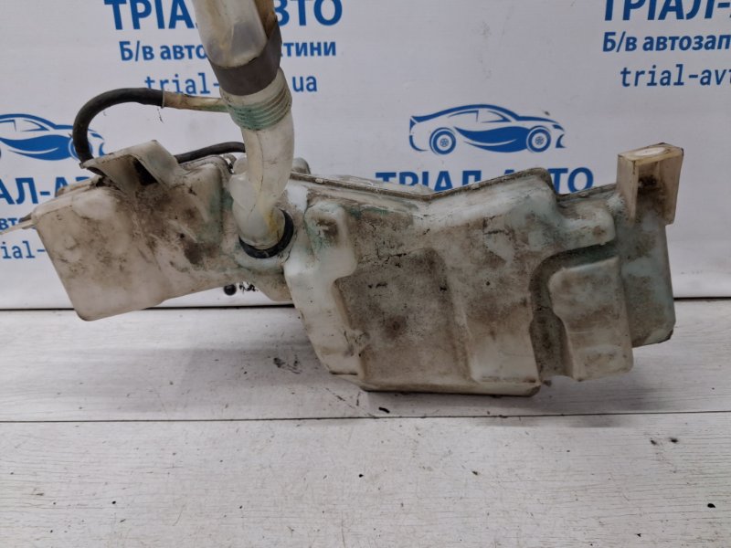 Бачок омывателя Pajero Wagon 1999-2006 3 3.2 Дизель 4M41