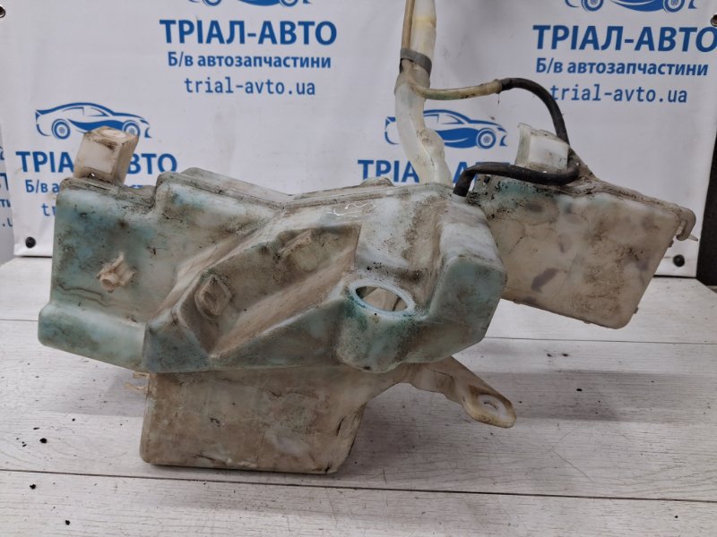 Бачок омывателя Mitsubishi Pajero Wagon 3 3.2 Дизель 4M41