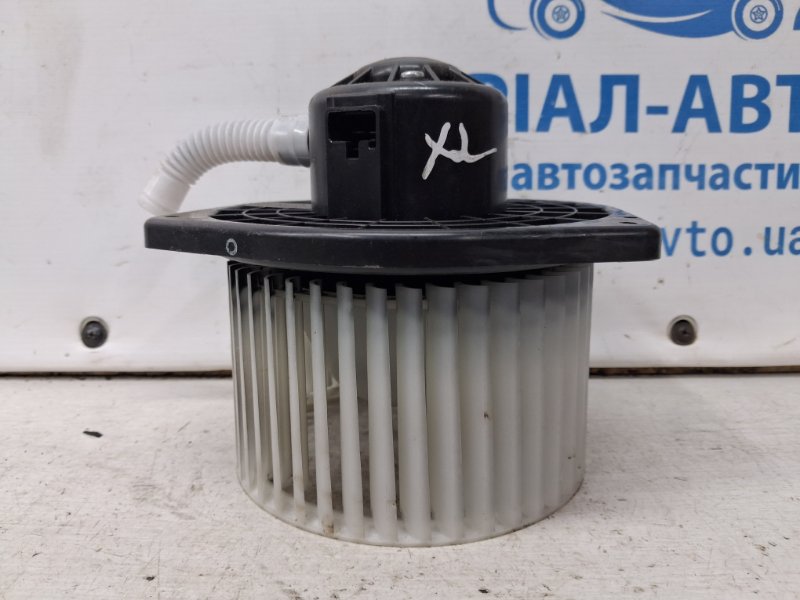 Моторчик печки Mitsubishi Outlander 2007-2012 XL 2.4 бензин 4b12 7802A164 Б/У