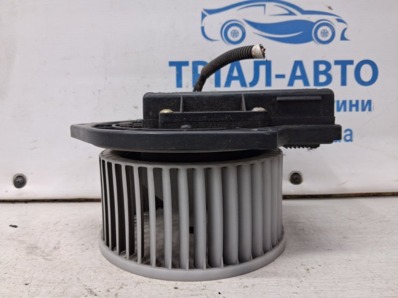 Моторчик печки Mitsubishi Outlander 2003-2006 cu 2.4 бензин 4G69 MR568592 Б/У