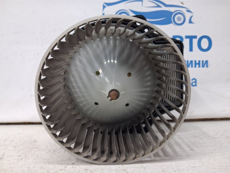 Моторчик печки Outlander 2003-2006 cu 2.4 бензин 4G69