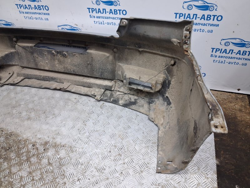 Бампер задний Outlander 2003-2006 cu 2.4 бензин 4G69 Бампер задний Outlander 2003-2006 cu 2.4 бензин 4G69