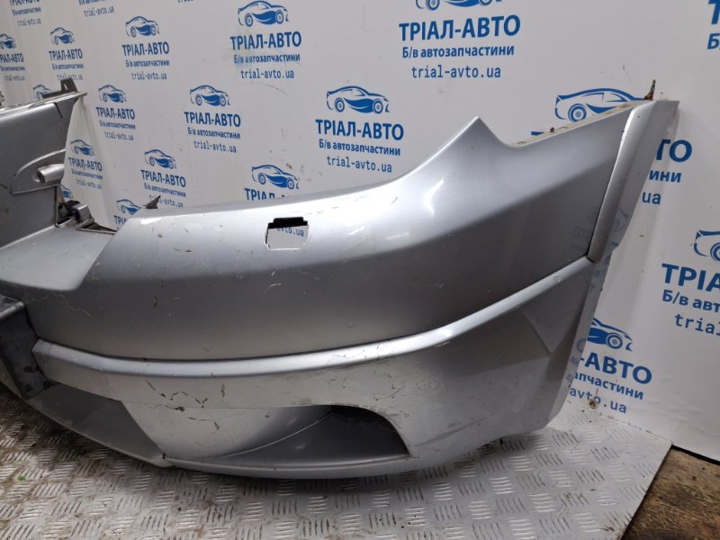 Бампер передний Mitsubishi Outlander cu 2.4 бензин 4G69