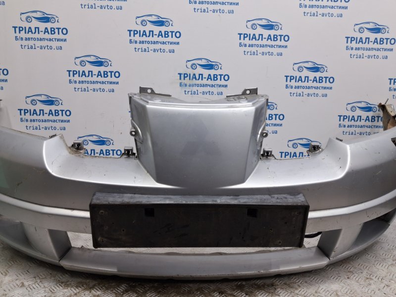 Бампер передний Outlander 2003-2006 cu 2.4 бензин 4G69