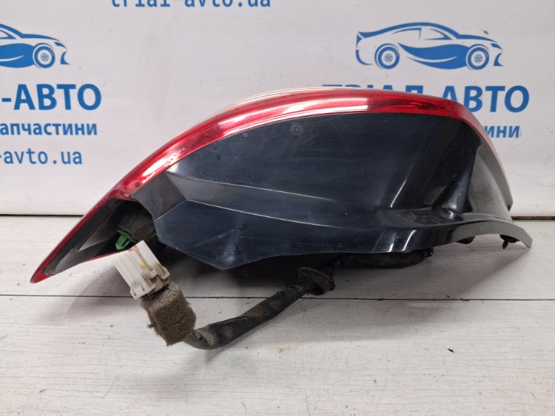 Фонарь задний внешний правый Outlander 2003-2006 cu 2.4 бензин 4G69