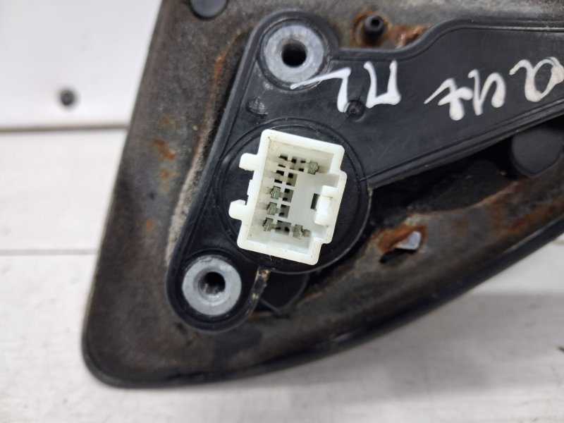 Зеркало левое Outlander 2003-2006 cu 2.4 бензин 4G69