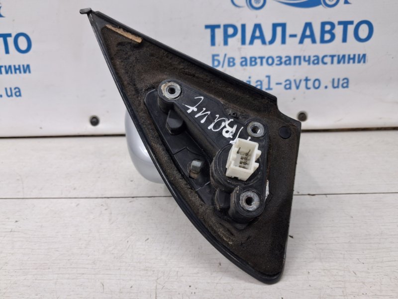 Зеркало правое Outlander 2003-2006 cu 2.4 бензин 4G69