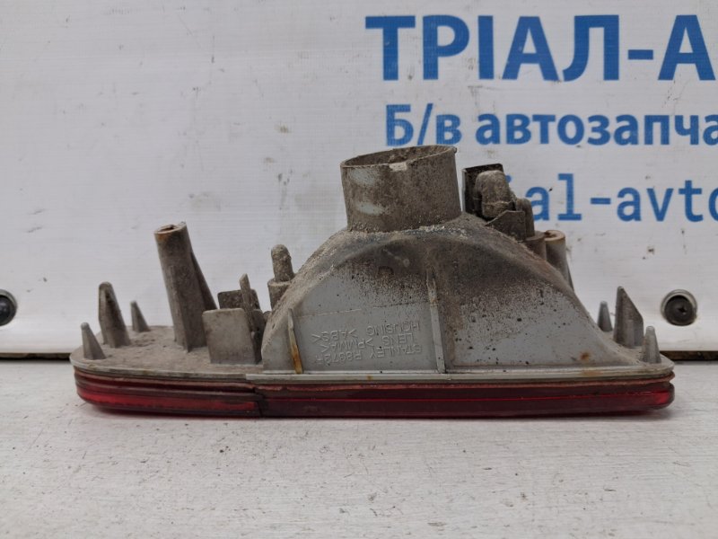 Катафот правый Mitsubishi Outlander cu 2.4 бензин 4G69