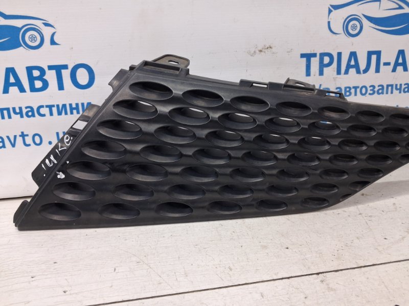 Решетка переднего бампера левая Juke 2010-2019 F15 1.6 turbo MR16DDT