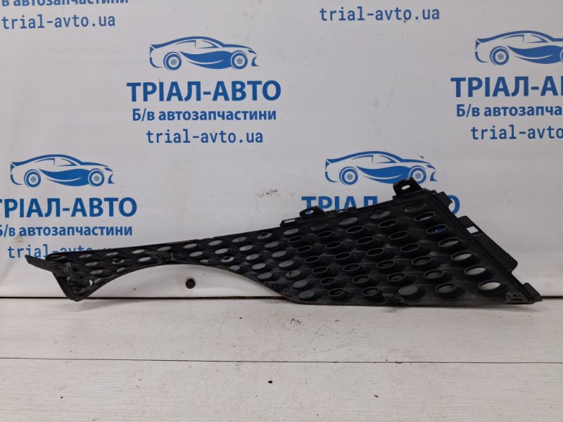 Решетка переднего бампера левая Juke 2010-2019 F15 1.6 turbo MR16DDT