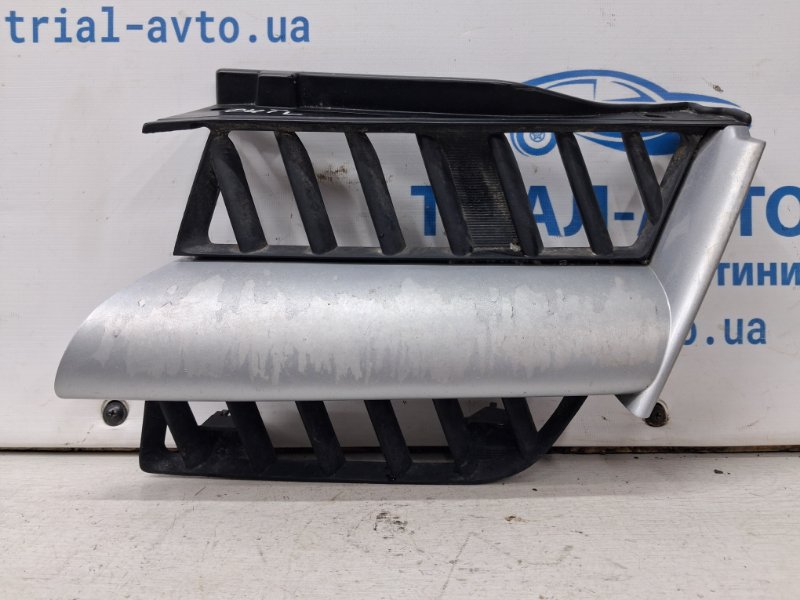 Решетка переднего бампера левая Mitsubishi Outlander 2003-2006 cu 2.4 бензин 4G69 MN175977 Б/У